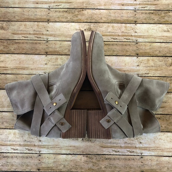 UGG Elora Boot - Picture 3 of 8